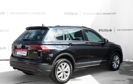 Volkswagen Tiguan II, 2018 год, 2 395 000 рублей, 5 фотография