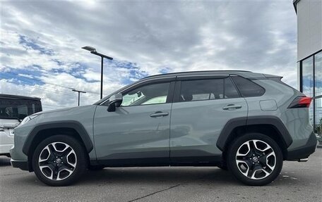 Toyota RAV4, 2022 год, 2 170 000 рублей, 7 фотография