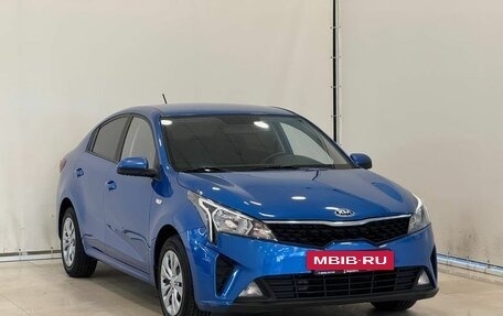 KIA Rio IV, 2020 год, 1 550 000 рублей, 2 фотография