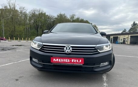 Volkswagen Passat B8 рестайлинг, 2017 год, 1 550 000 рублей, 2 фотография