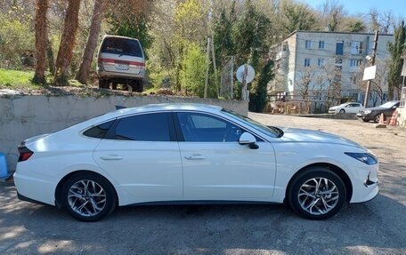 Hyundai Sonata VIII, 2021 год, 3 200 000 рублей, 2 фотография