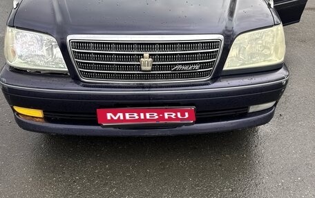 Toyota Crown Majesta, 1993 год, 450 000 рублей, 2 фотография