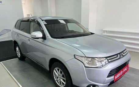 Mitsubishi Outlander III рестайлинг 3, 2013 год, 1 190 000 рублей, 3 фотография