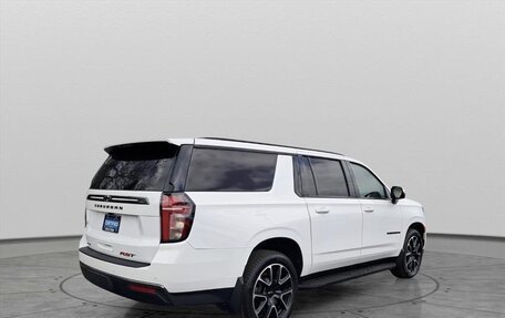 Chevrolet Suburban, 2022 год, 2 фотография