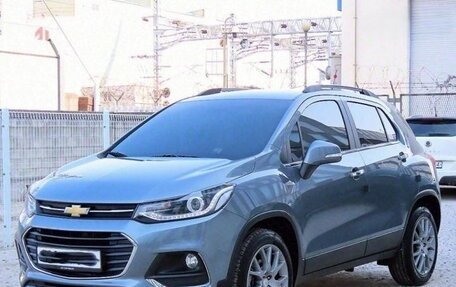 Chevrolet Trax, 2021 год, 1 099 000 рублей, 2 фотография