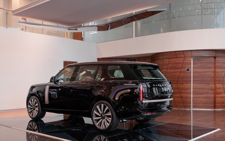 Land Rover Range Rover IV рестайлинг, 2024 год, 34 400 000 рублей, 2 фотография