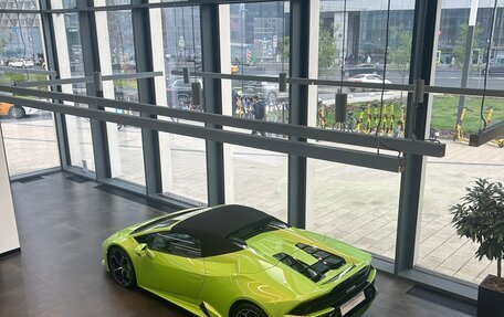 Lamborghini Huracán, 2021 год, 29 000 000 рублей, 6 фотография