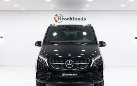 Mercedes-Benz V-Класс, 2022 год, 9 990 000 рублей, 2 фотография
