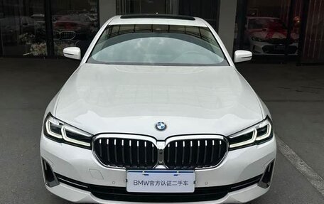 BMW 5 серия, 2022 год, 3 650 000 рублей, 2 фотография