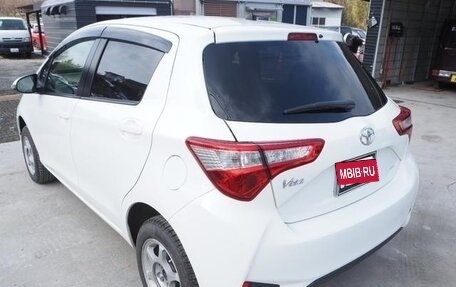 Toyota Vitz, 2017 год, 650 888 рублей, 3 фотография