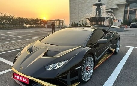 Lamborghini Huracán, 2023 год, 36 570 000 рублей, 2 фотография