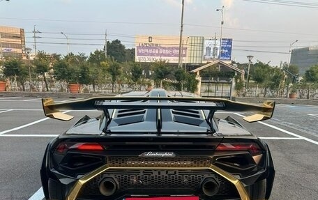 Lamborghini Huracán, 2023 год, 36 570 000 рублей, 4 фотография