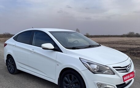 Hyundai Solaris II рестайлинг, 2015 год, 1 200 000 рублей, 3 фотография