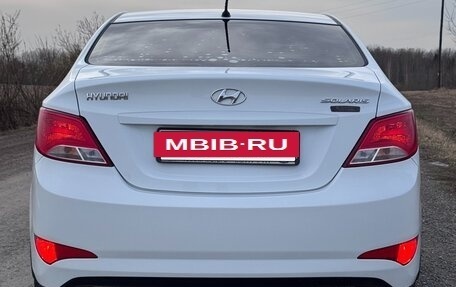 Hyundai Solaris II рестайлинг, 2015 год, 1 200 000 рублей, 6 фотография