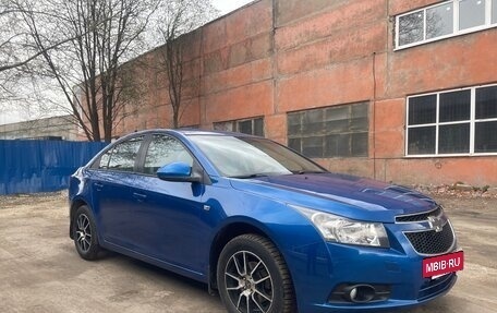 Chevrolet Cruze II, 2011 год, 630 000 рублей, 2 фотография