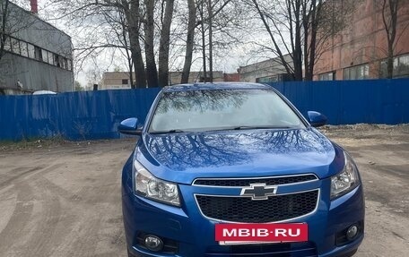 Chevrolet Cruze II, 2011 год, 630 000 рублей, 3 фотография