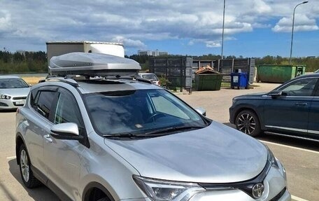 Toyota RAV4, 2018 год, 3 050 000 рублей, 5 фотография