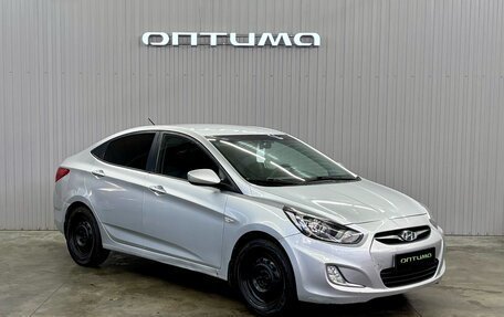 Hyundai Solaris II рестайлинг, 2012 год, 717 000 рублей, 3 фотография