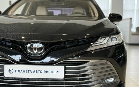 Toyota Camry, 2018 год, 2 555 000 рублей, 4 фотография