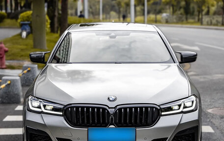BMW 5 серия, 2022 год, 5 570 000 рублей, 2 фотография