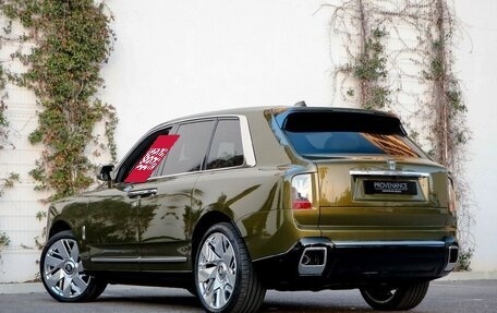 Rolls-Royce Cullinan, 2025 год, 61 500 000 рублей, 6 фотография