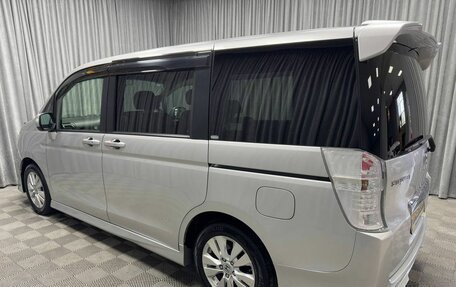Honda Stepwgn IV, 2011 год, 1 795 000 рублей, 7 фотография