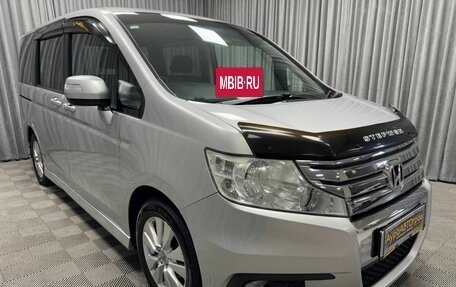 Honda Stepwgn IV, 2011 год, 1 795 000 рублей, 3 фотография