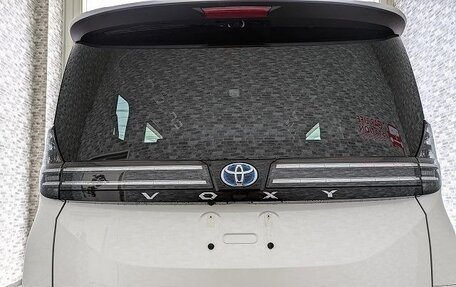 Toyota Voxy, 2022 год, 2 867 123 рублей, 3 фотография