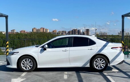 Toyota Camry, 2019 год, 2 599 000 рублей, 2 фотография