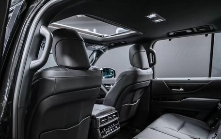 Lexus LX, 2024 год, 14 250 000 рублей, 2 фотография