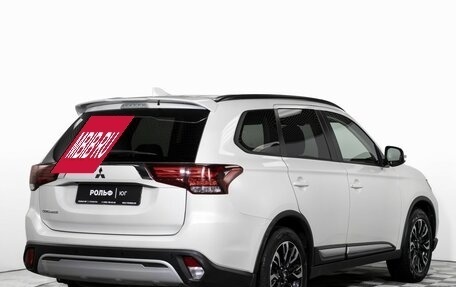 Mitsubishi Outlander III рестайлинг 3, 2021 год, 1 864 000 рублей, 5 фотография