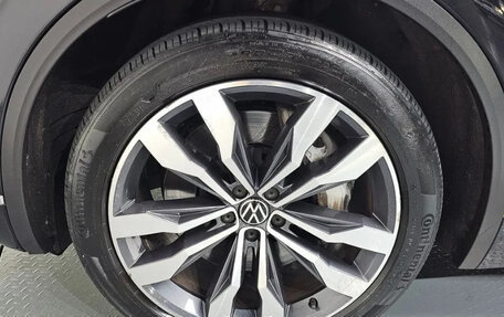 Volkswagen Touareg III, 2024 год, 9 860 000 рублей, 5 фотография