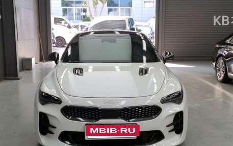 KIA Stinger I, 2022 год, 7 195 000 рублей, 3 фотография
