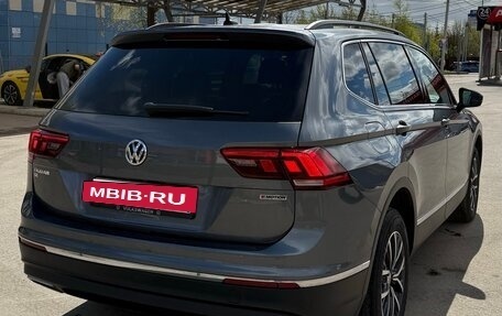 Volkswagen Tiguan II, 2019 год, 2 990 000 рублей, 4 фотография