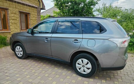Mitsubishi Outlander III рестайлинг 3, 2012 год, 990 000 рублей, 5 фотография