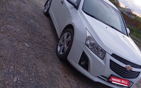 Chevrolet Cruze II, 2013 год, 960 000 рублей, 2 фотография