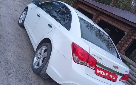 Chevrolet Cruze II, 2013 год, 960 000 рублей, 3 фотография