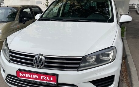 Volkswagen Touareg III, 2014 год, 2 650 000 рублей, 3 фотография