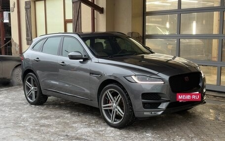 Jaguar F-Pace, 2017 год, 3 000 000 рублей, 4 фотография