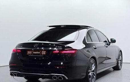 Mercedes-Benz E-Класс, 2022 год, 4 400 000 рублей, 3 фотография