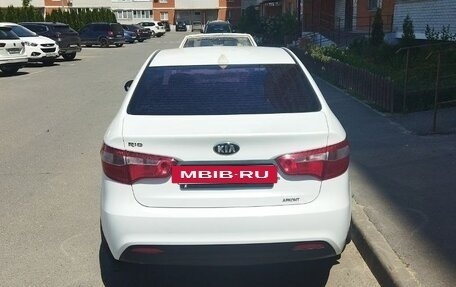 KIA Rio III рестайлинг, 2013 год, 900 000 рублей, 5 фотография