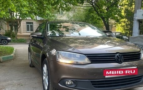 Volkswagen Jetta VI, 2012 год, 1 260 000 рублей, 3 фотография