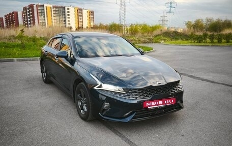 KIA K5, 2021 год, 2 300 000 рублей, 2 фотография