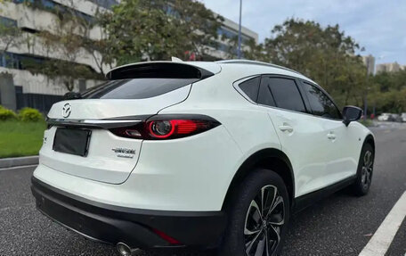 Mazda CX-4, 2021 год, 2 370 000 рублей, 4 фотография