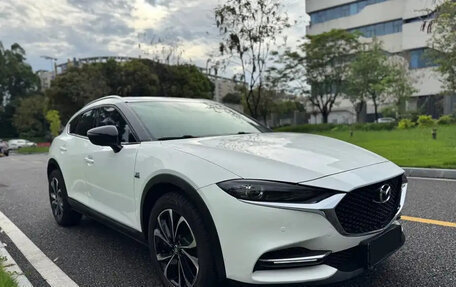 Mazda CX-4, 2021 год, 2 370 000 рублей, 3 фотография