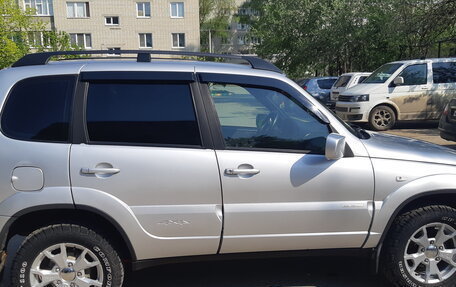 Chevrolet Niva I рестайлинг, 2011 год, 580 000 рублей, 3 фотография