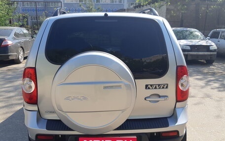 Chevrolet Niva I рестайлинг, 2011 год, 580 000 рублей, 4 фотография