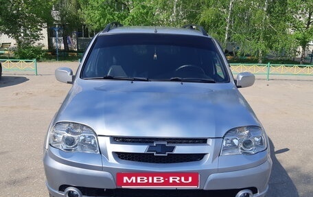 Chevrolet Niva I рестайлинг, 2011 год, 580 000 рублей, 2 фотография