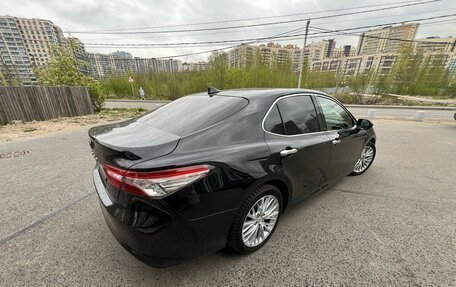 Toyota Camry, 2019 год, 2 650 000 рублей, 6 фотография