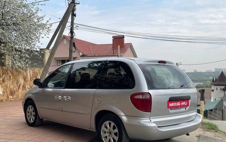 Chrysler Voyager IV, 2002 год, 470 000 рублей, 5 фотография